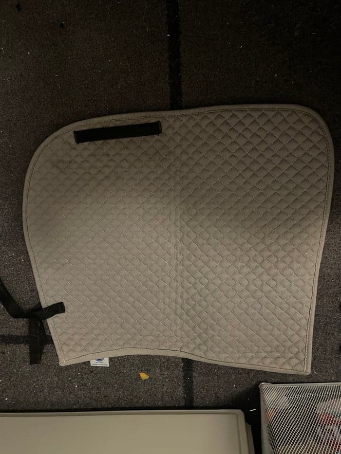 Media 1 av Beige schabrak 