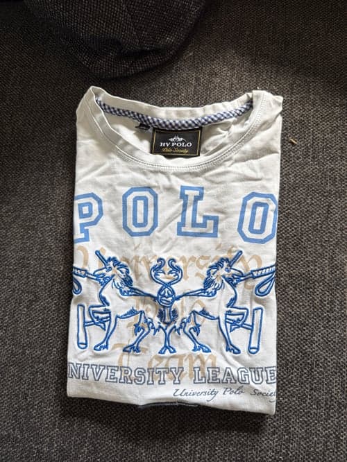 Image of Grå t-shirt från HY POLO