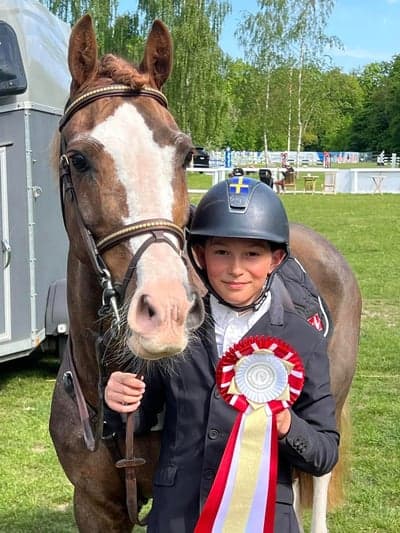 Inlägg 206 av Hoppning med titeln Adam och Jacko vinner söndagens La i Danmark på Sportrideklubben