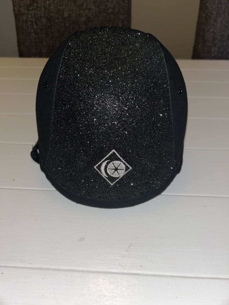 Bild 3 av Svart och glittrir Charles owen hjälm 