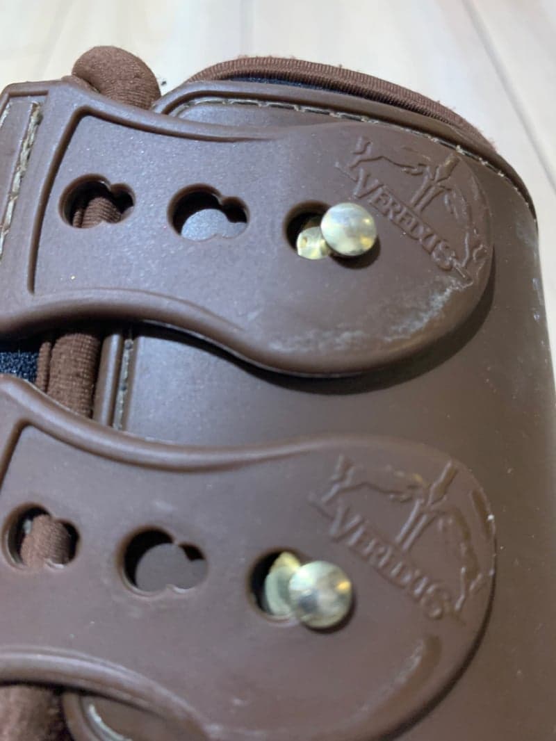 Bild 3 av Brun bakskydd