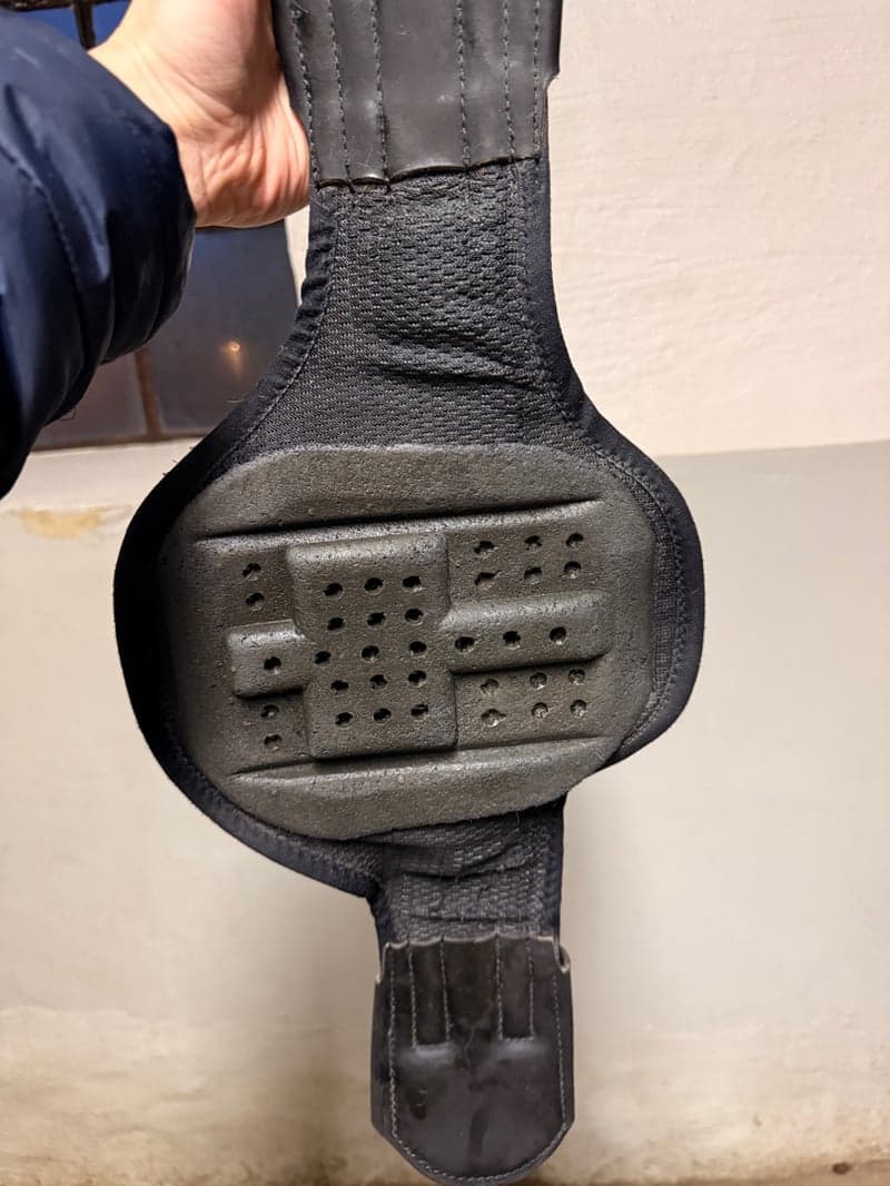 Bild 2 av Svart sadelgjord från Eric Le Tixerant 55cm