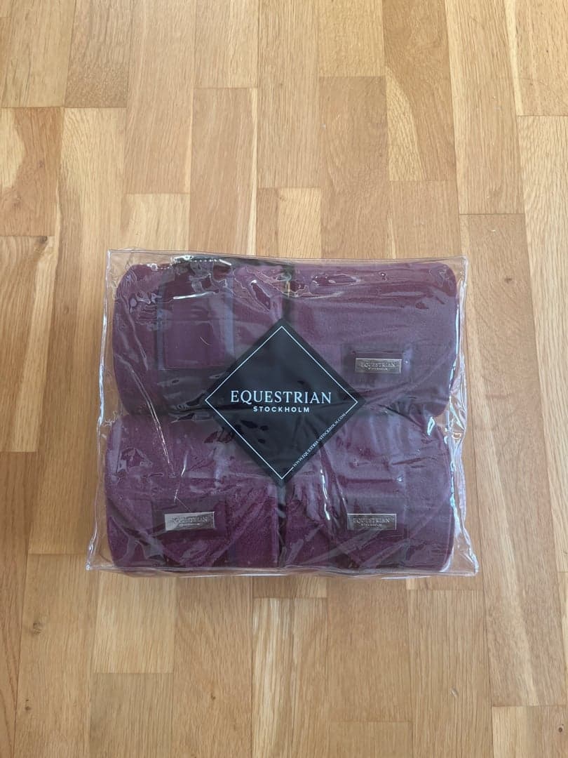 Bild 1 av Mörklila lindor från Equestrian Stockholm