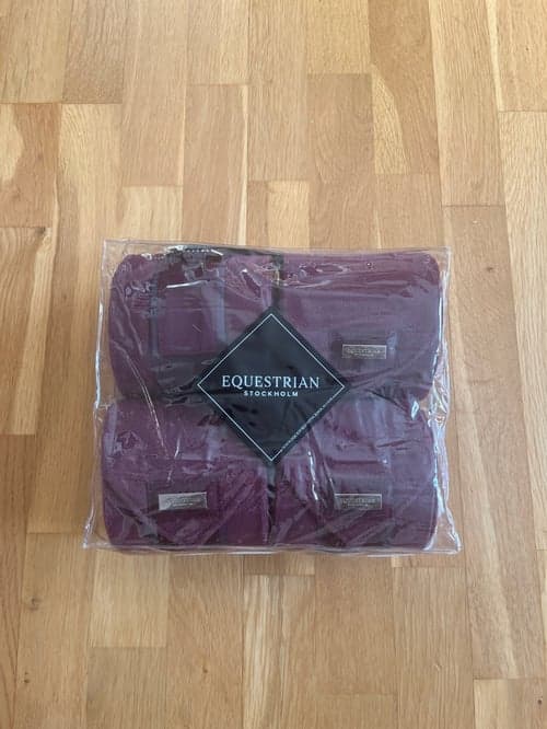 Bild av Mörklila lindor från Equestrian Stockholm