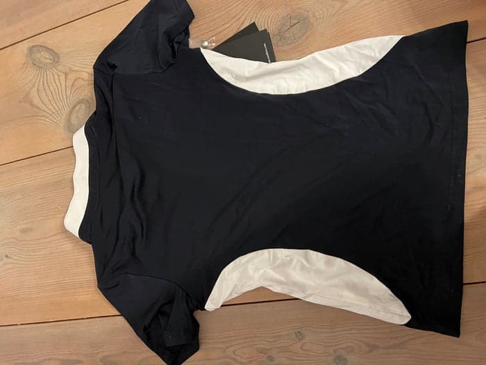 Media 2 av Mörkblå kortärmad tävlingströja från Covalliero 