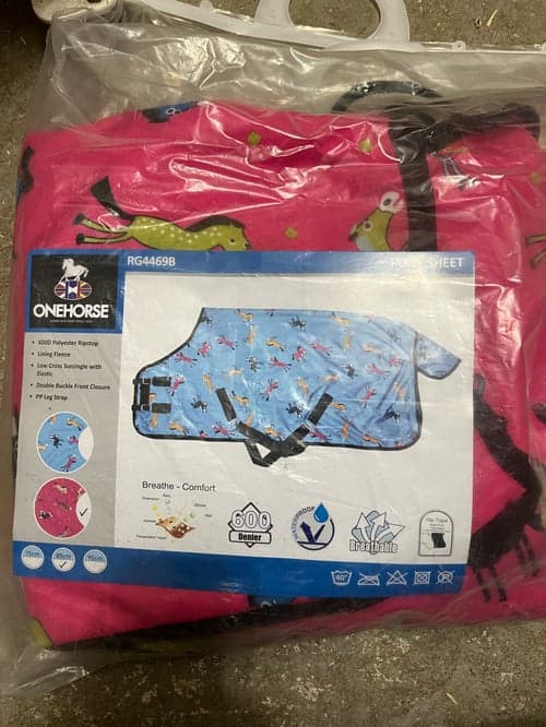 Bild av Rosa regntäcke från ONEHORSE