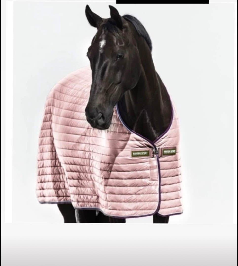 Bild 1 av Rosa täcke från Hansbo Spor