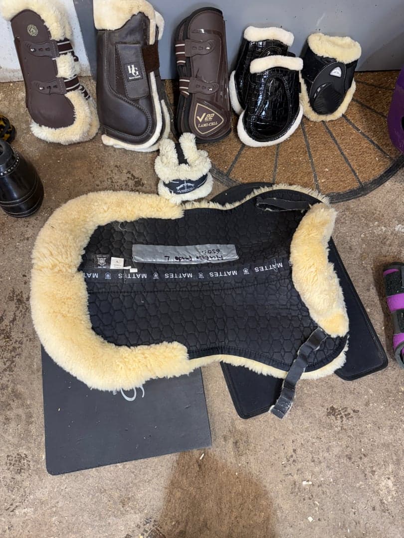 Bild 1 av Svart mattes  padd 