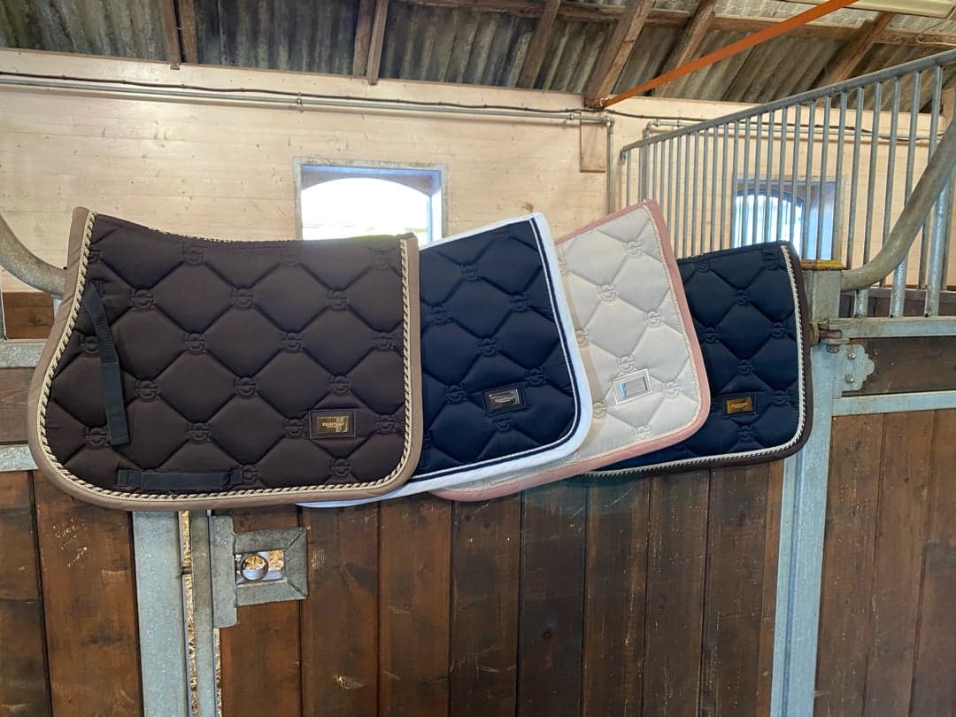 Bild 1 av Equestrian Stockholm hopp-schabrak