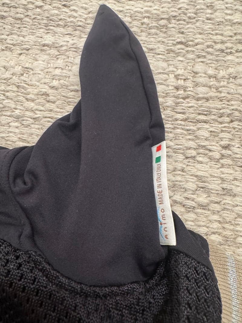 Image 3 of Svart huva från Animo med strass