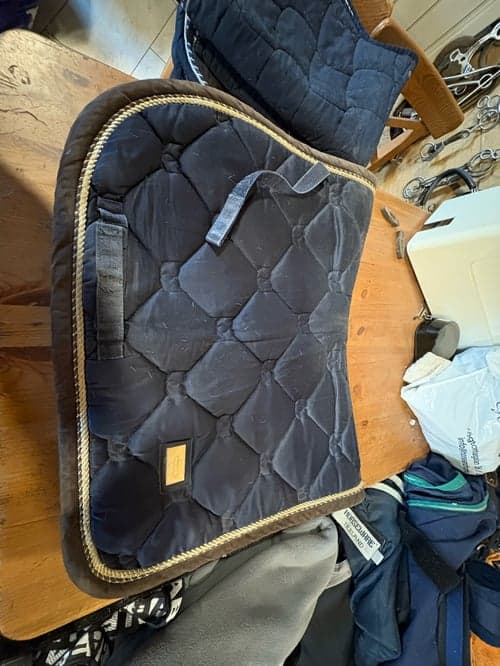 Bild av Mörkblått schabrak från Equestrian Stockholm