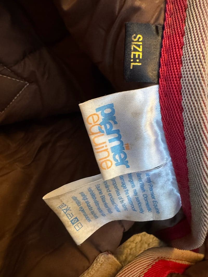 Bild 4 av Premier Equine Buster utetäcke 200g med hals – strl L (155 cm)