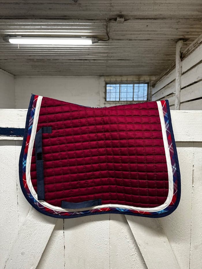 Media 1 av Vinrött schabrak