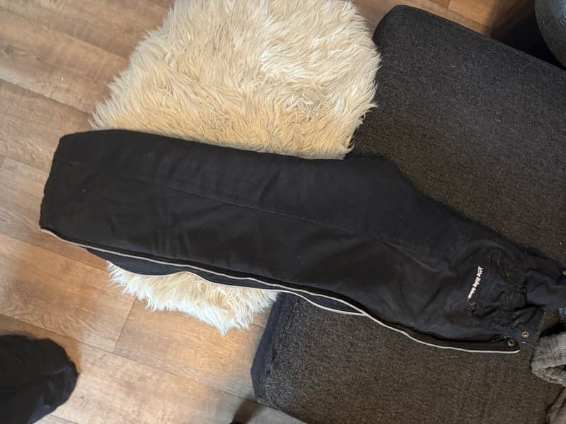 Bild 3 av Svarta ridbyxor från Active Riding Wear