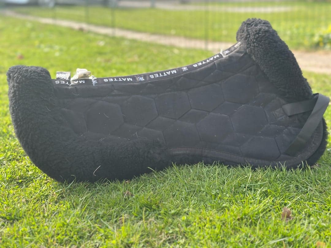 Bild 1 av Svart pad från Mattes