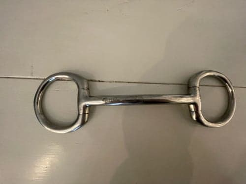 Bild av Tränsbett rakt med fasta ringar