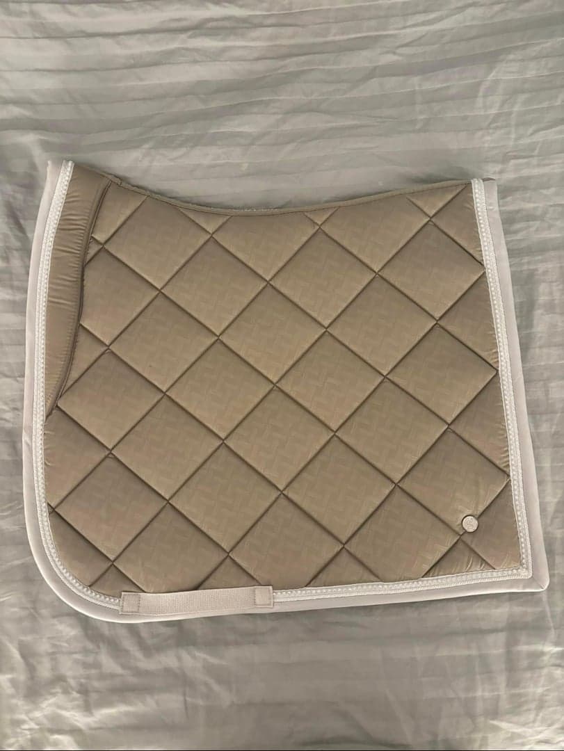 Bild 1 av Dressyr schabrak