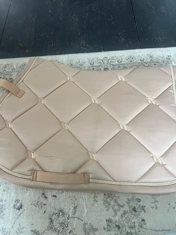 Media 6 av Beige/Guld schabrak