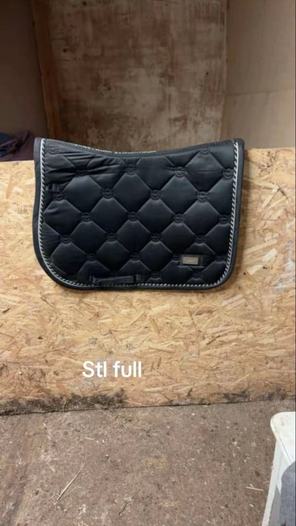 Media 1 av Svart schabrak