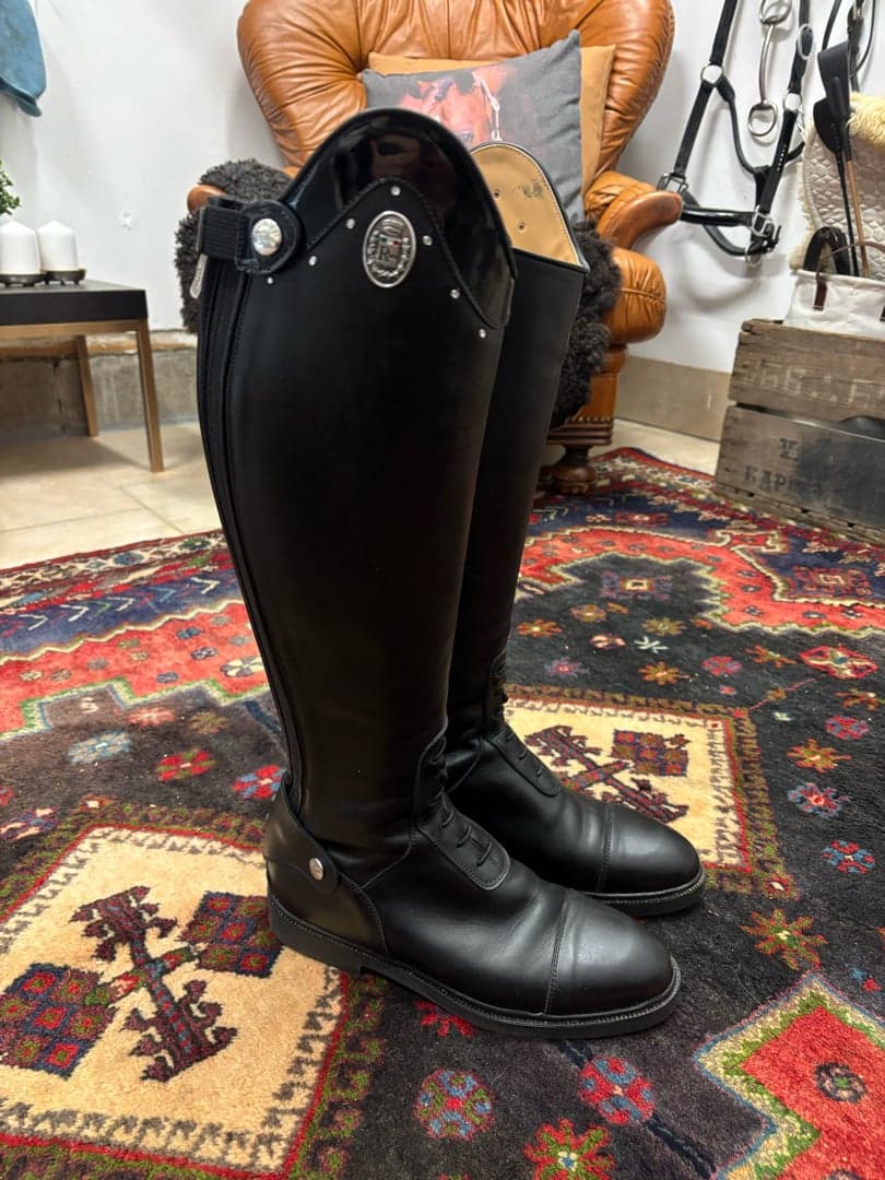 Bild 1 av Svarta Junior ridstövlar från Romitelli