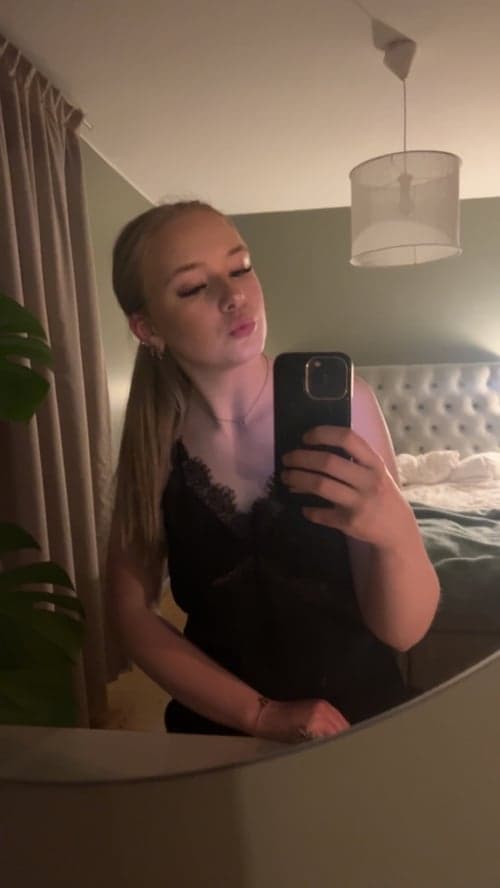 Profile picture of Leia Hartfeld