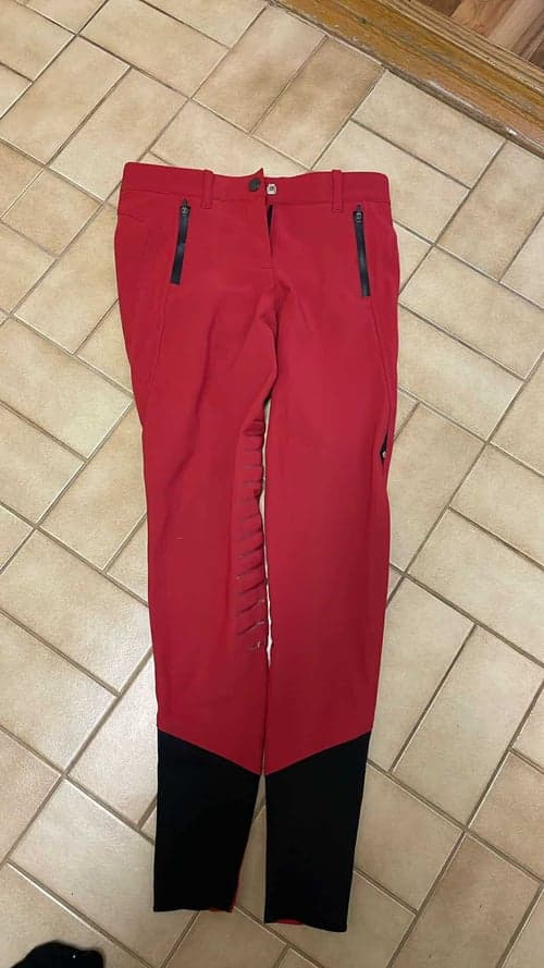 Bild av Röda ridbyxor