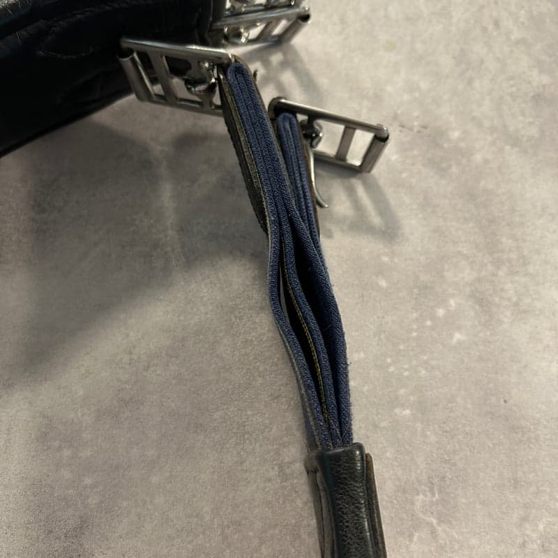 Bild 2 av Svart sadelgjord