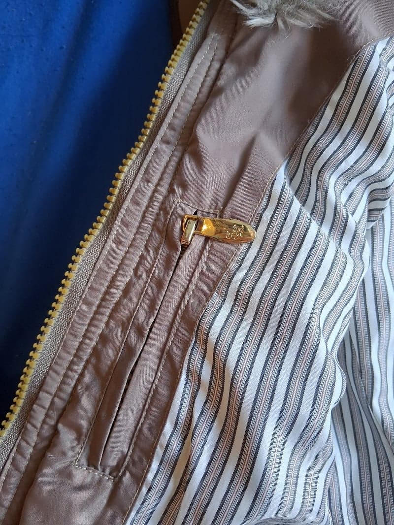 Bild 4 av Brun väst