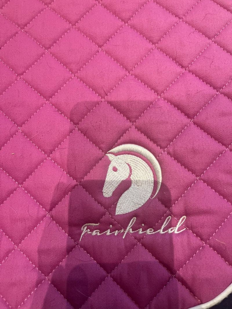 Image 2 of Rosa schabrak från Fairfield