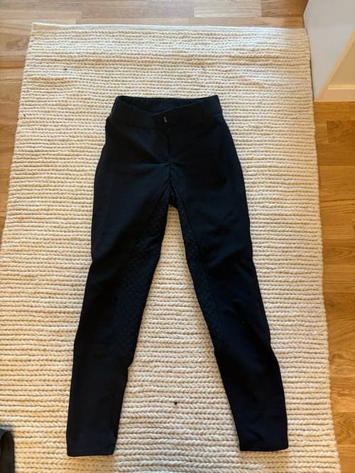 Bild av Svarta ridbyxor