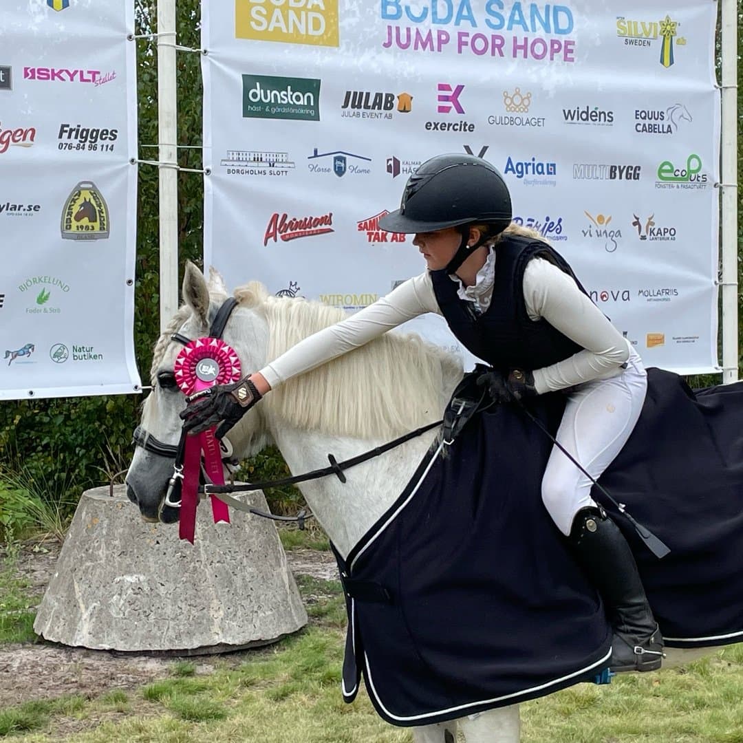 Bild 1 av C and C Bella