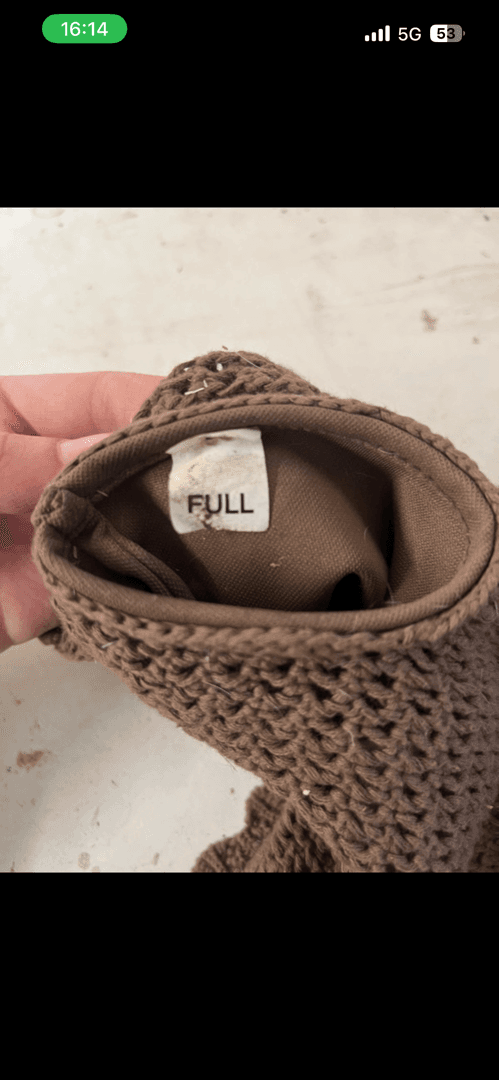 Bild 3 av Bruna huva från Equestrian Stockholm 