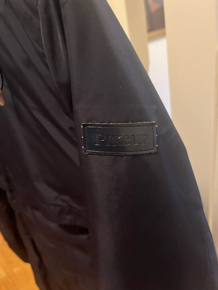 Media 5 av Mörkblå jacka