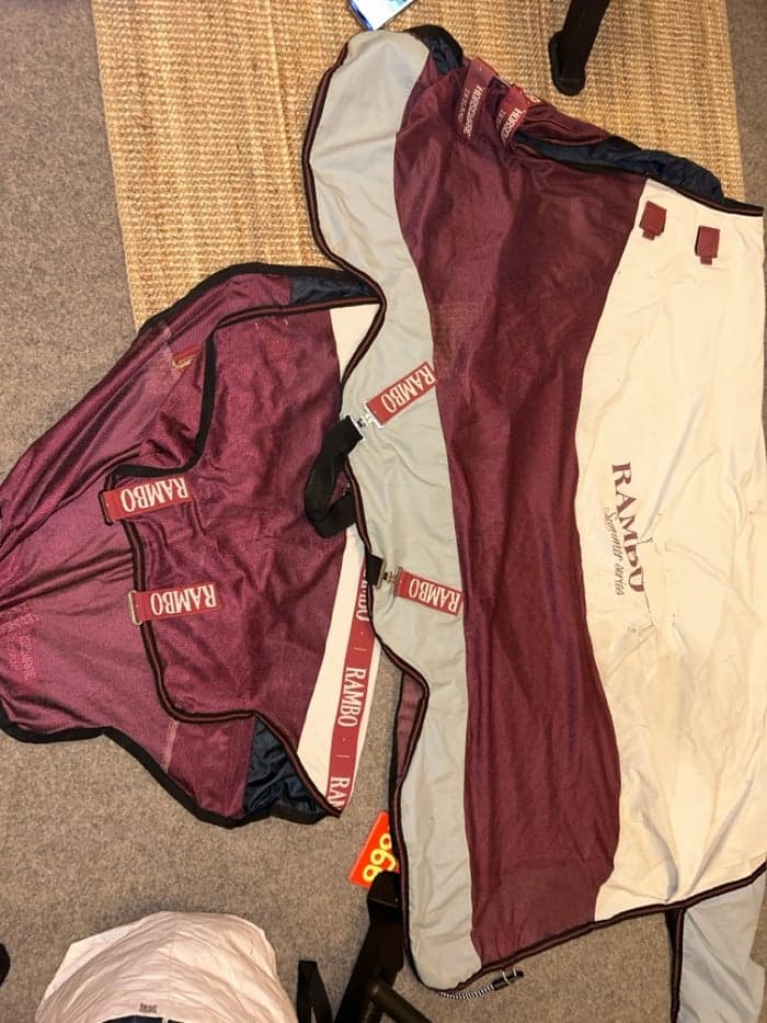 Media 2 of Burgundy täcke från Horseware Rambo