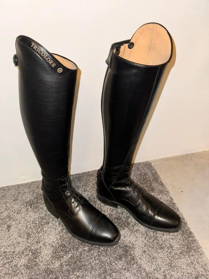 Media 1 av Svarta tricolores ridstövlar storlek 39