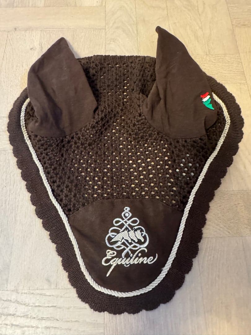 Bild 1 av Brun huva från Equiline