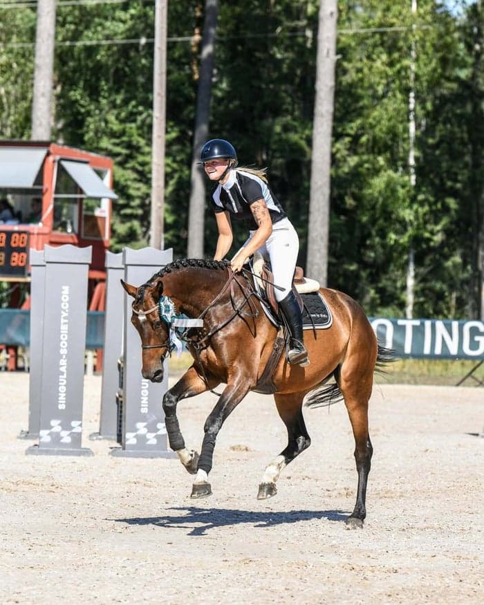 Media 4 av Uppsittning tävling (Catch-rider)