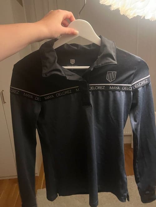 Bild av Långärmad tröja från Maya Delorez