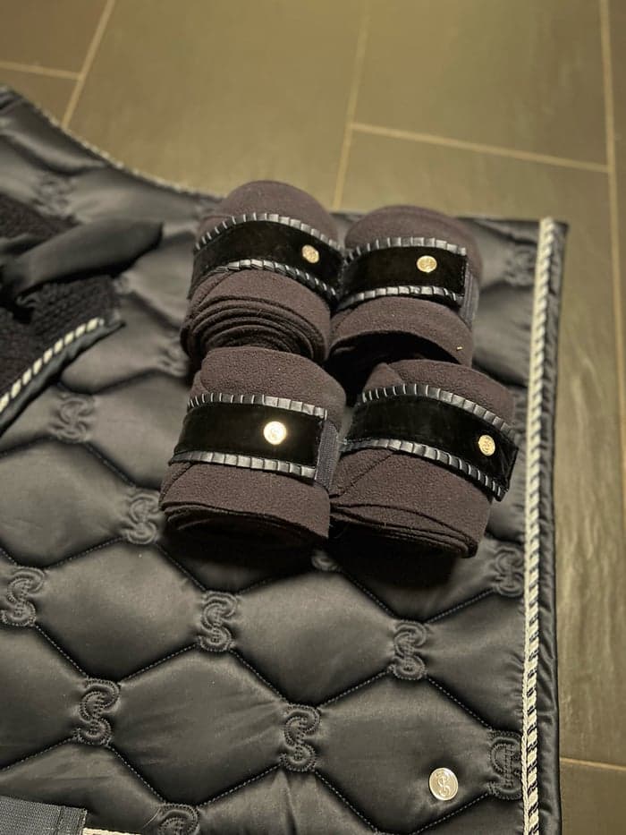 Media 3 av Mörkblått schabrak och fleece lindor från PS of Sweden